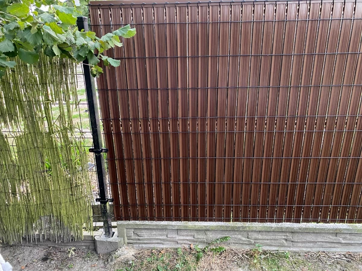 Realizacja ogrodzenia - Jasnobrązowy