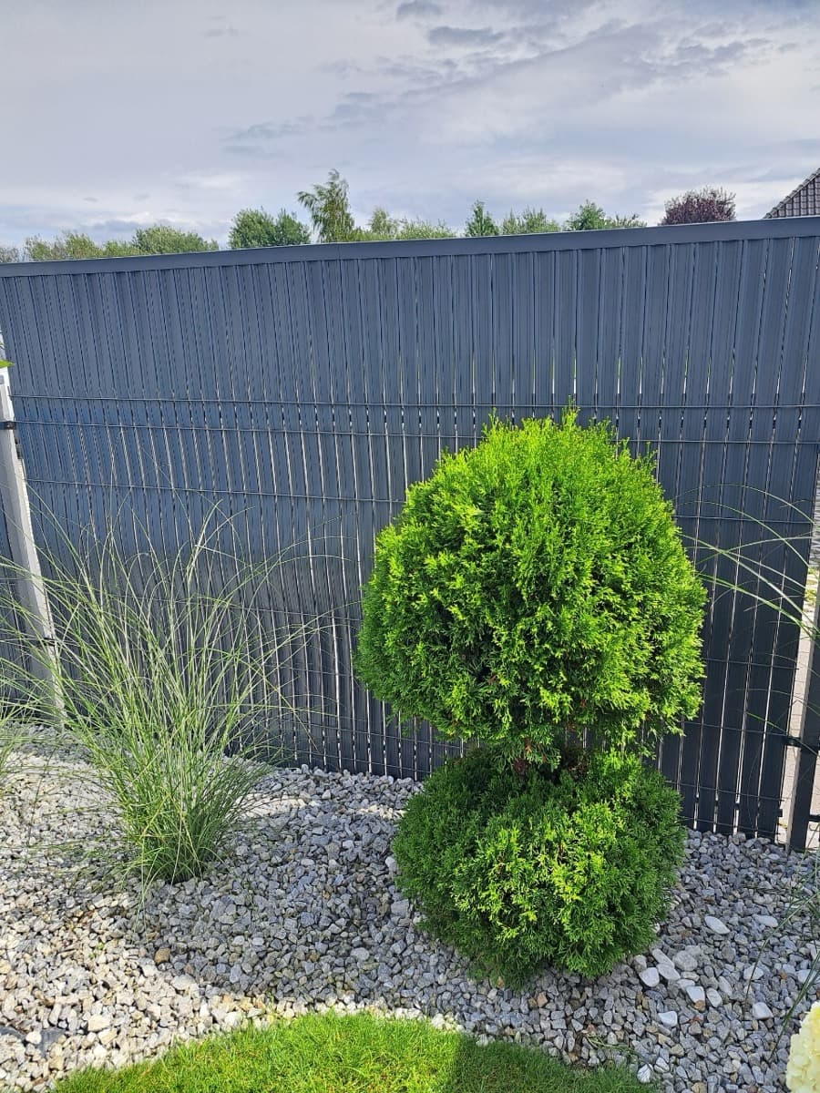 Realizacja ogrodzenia - Szary