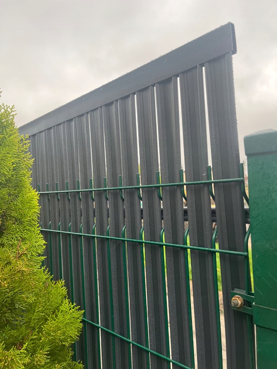 Realizacja ogrodzenia - Antracyt